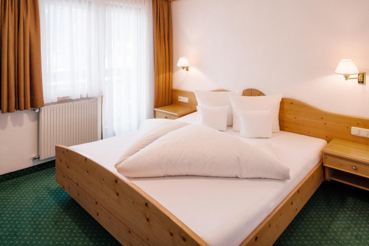 Hotel Regina Зерфаус Екстер'єр фото