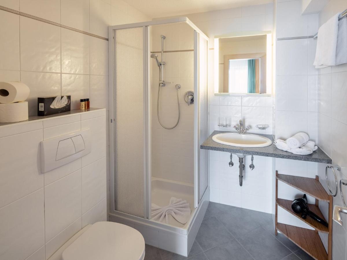 Hotel Regina Зерфаус Екстер'єр фото