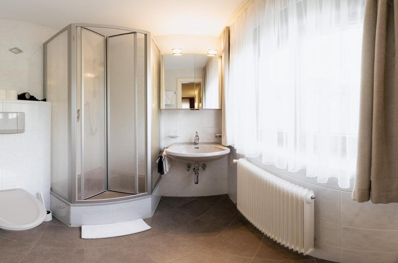 Hotel Regina Зерфаус Екстер'єр фото